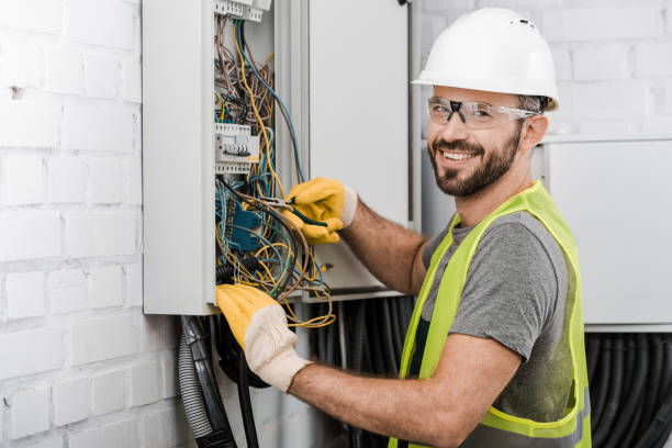 Best Licensed Electrician  in Everett, PA